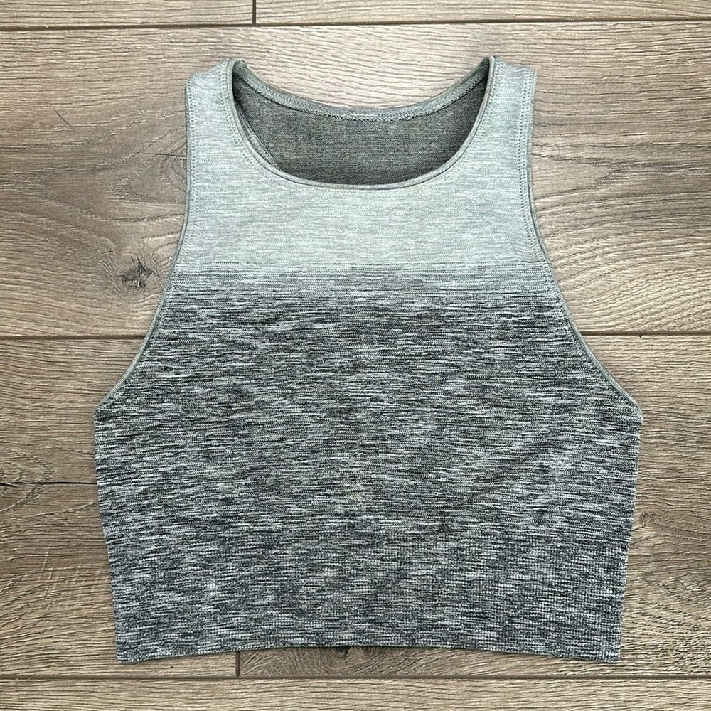 Lululemon Balance & Resist‎ Seamless Crop Tank Grey Ombré Size 4